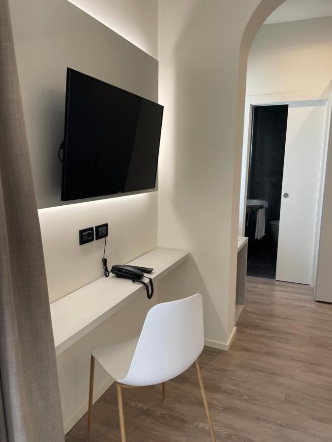 Hotel Tritone Caorle Exterior photo