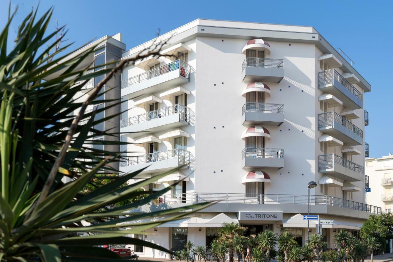 Hotel Tritone Caorle Exterior photo
