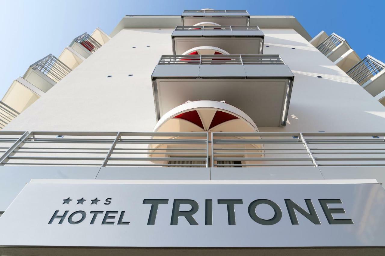 Hotel Tritone Caorle Exterior photo